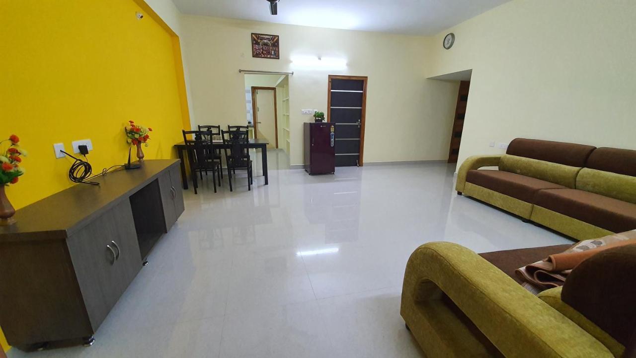 Tirupati Homestay - 2Bhk Ac Family Apartments Near Alipiri And Kapilatheertham - Walk To A2B Veg Restaurant - Wifi - Android Tv - Easy Access To Tirumala Экстерьер фото